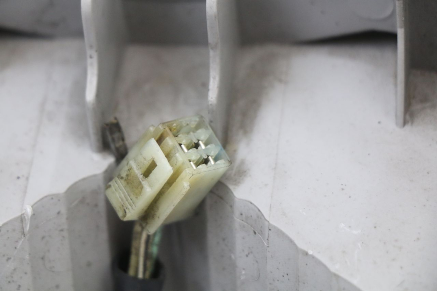 photo de LUZ TRASERA SUZUKI BURGMAN 125 (2007 - 2014) - Recambio usado revisado