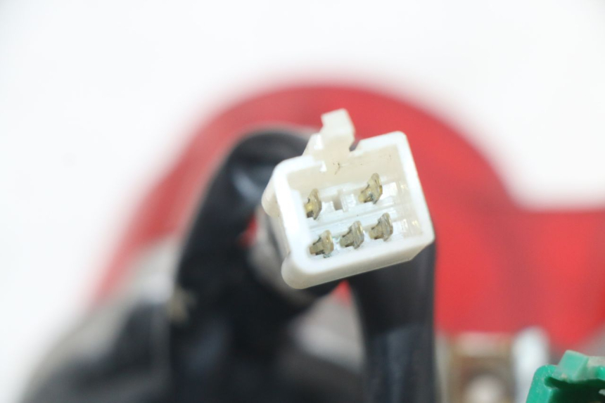 photo de LUZ TRASERA YAMAHA BW'S BWS 125 (2010 - 2013) - Otra vista del artículo