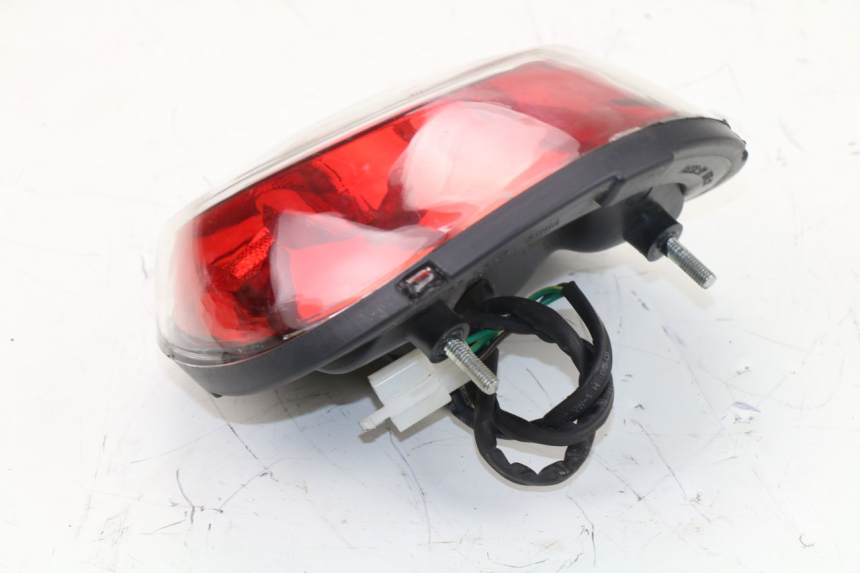 photo de LUZ TRASERA S-RIDER CAPRI 2T 50 (2010 - 2017) - Características distintivas
