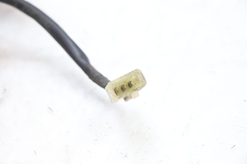 photo de LUZ TRASERA HONDA CB TWO FIFTY 250 (1991 - 2002) - Zoom sobre los componentes