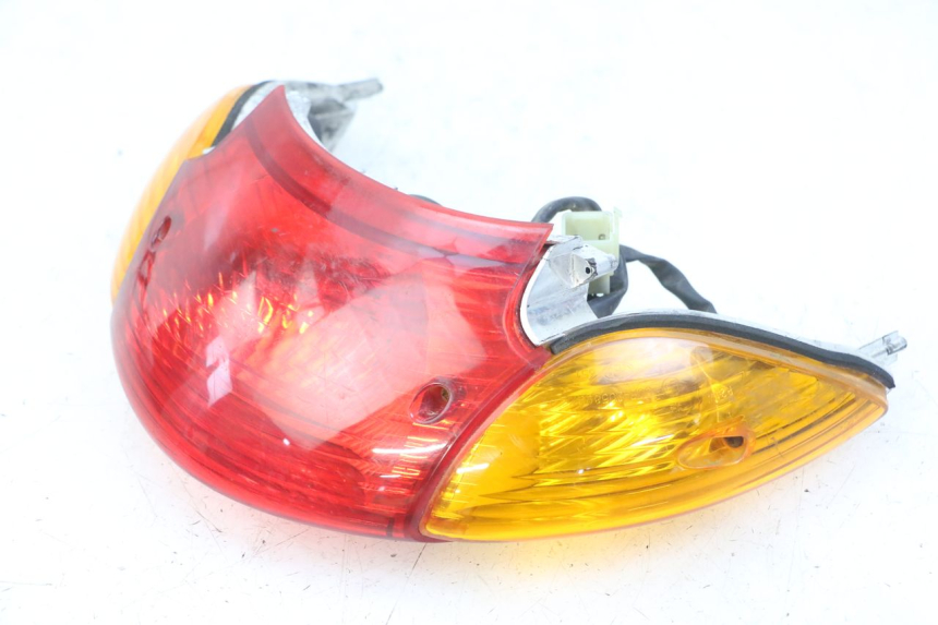 photo de LUZ TRASERA HONDA CBF 500 (2004 - 2007) - Otra vista del artículo