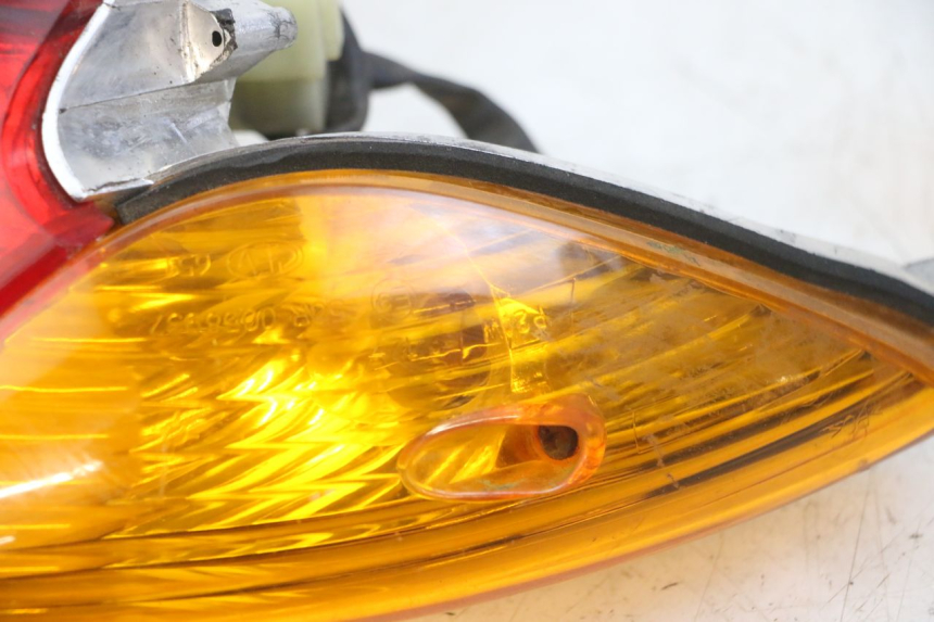 photo de LUZ TRASERA HONDA CBF 500 (2004 - 2007) - Vista general del producto