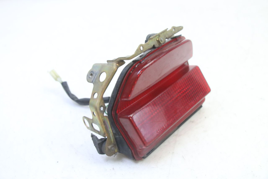 photo de LUZ TRASERA HONDA CBR RR FIREBLADE 900 (1992 - 1994) - Zoom estado de uso