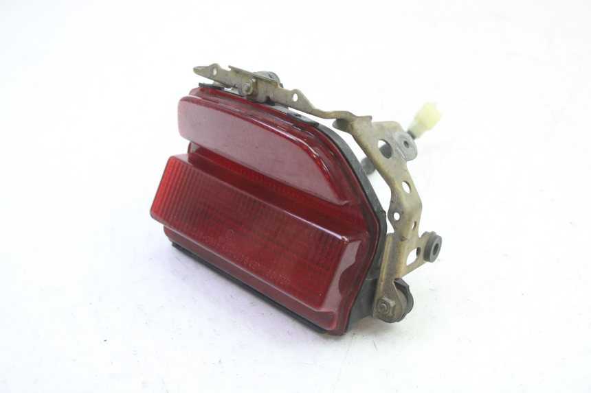 photo de LUZ TRASERA HONDA CBR RR FIREBLADE 900 (1992 - 1994) - Otra perspectiva