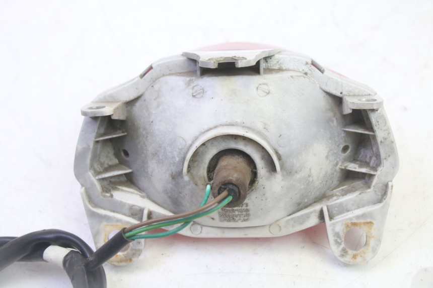 photo de FARO TRASERO SYM CROX 4T 50 (2016 - 2023) - Estado de la superficie y material