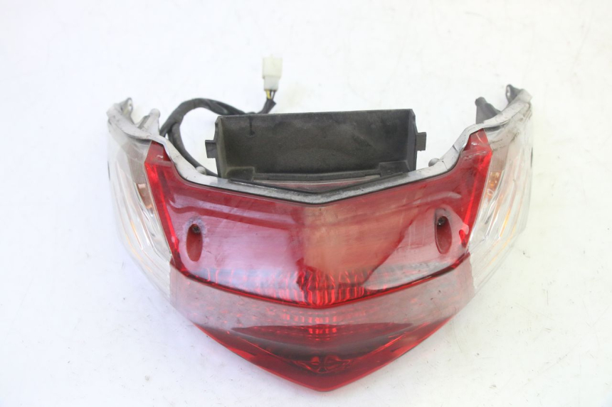 photo de LUZ TRASERA YAMAHA CYGNUS X INJECTION 125 (2007 - 2013) - Primer plano técnico