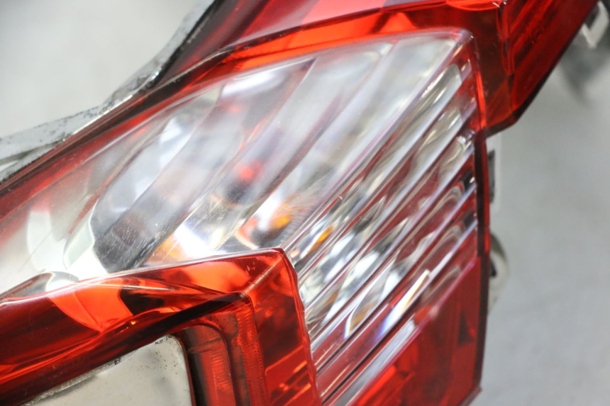 photo de LUZ TRASERA KYMCO DINK STREET 125 (2009 - 2014) - Características distintivas