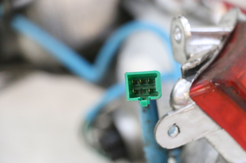 photo de LUZ TRASERA KYMCO DINK STREET 125 (2009 - 2014) - Primer plano técnico