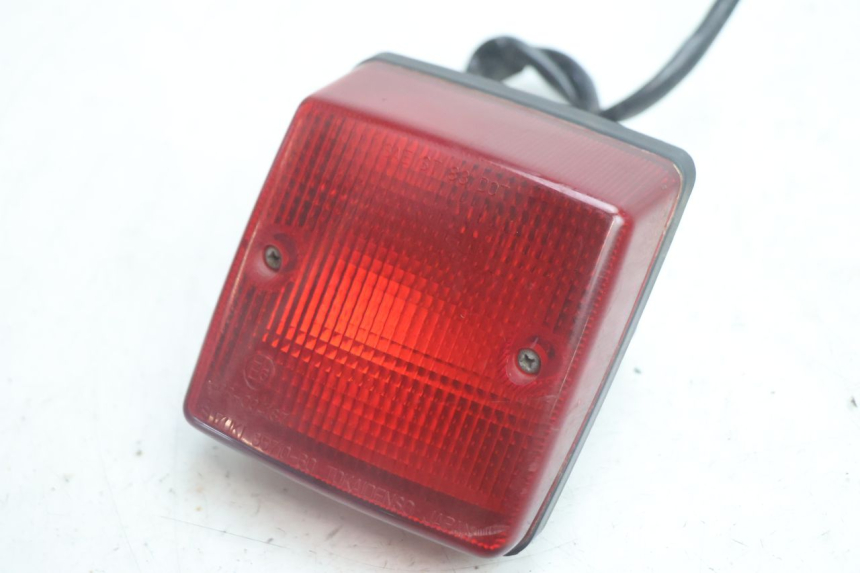 photo de LUZ TRASERA SUZUKI DR S 600 (1985 - 1989) - Detalle de la pieza