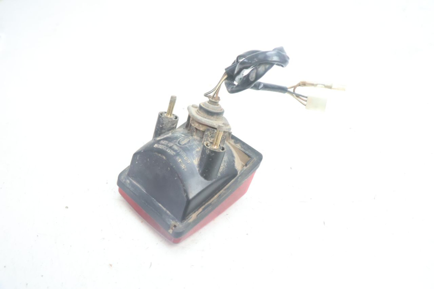 photo de LUZ TRASERA SUZUKI DR S 600 (1985 - 1989) - Primer plano técnico