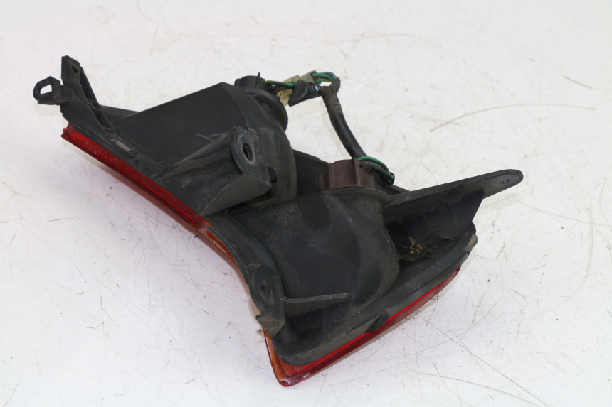 photo de LUZ TRASERA DERECHA HONDA FES PANTHEON 125 (1998 - 2002) - Otra perspectiva