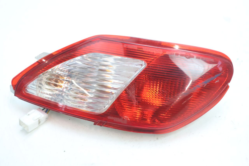 photo de LUZ TRASERA DERECHA PIAGGIO MP3 LT 300 (2010 - 2016) - Vista general del producto
