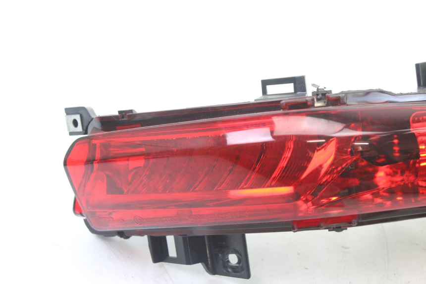photo de LUZ TRASERA DERECHA PIAGGIO MP3 500 (2014 - 2017) - Zoom estado de uso