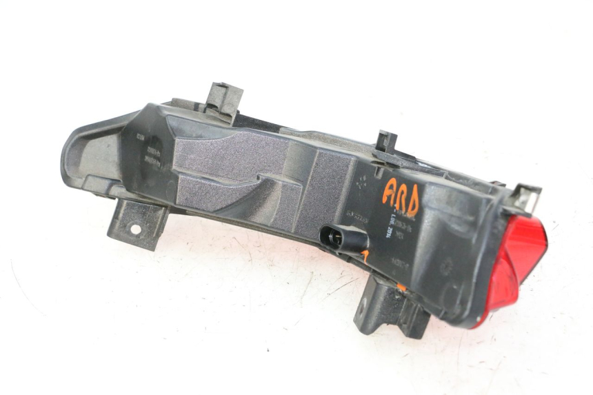 photo de LUZ TRASERA DERECHA PIAGGIO MP3 500 (2014 - 2017) - Vista general del producto