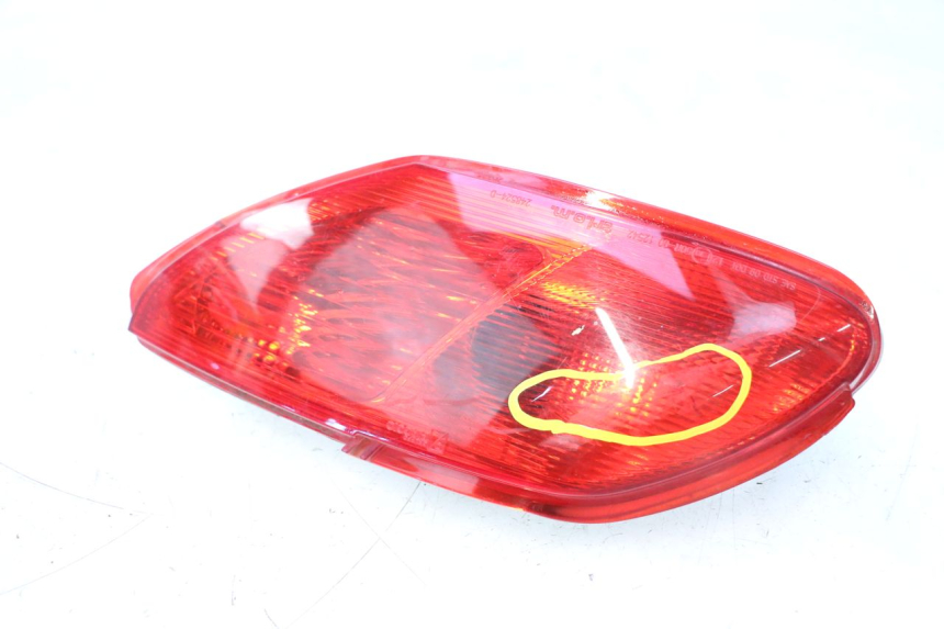 photo de LUZ TRASERA DERECHA PIAGGIO MP3 500 (2011 - 2015) - Recambio usado revisado
