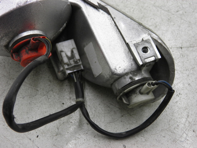 photo de LUZ TRASERA DERECHA PIAGGIO CARNABY 125 (2007 - 2011) - Zoom estado de uso