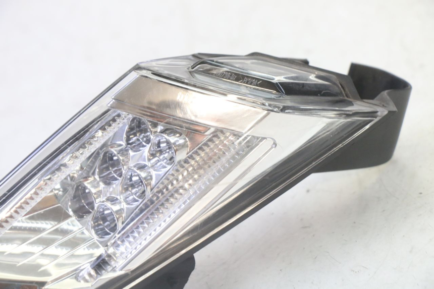 photo de FARO TRASERO DERECHO PEUGEOT SATELIS 125 (2010 - 2012) - Zoom estado de uso