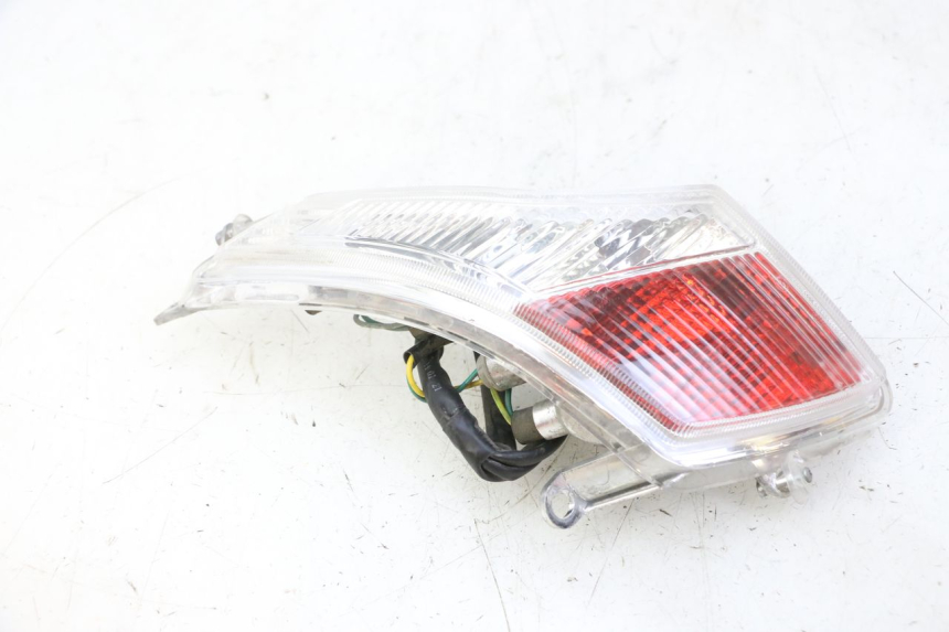 photo de LUZ TRASERA DERECHA PEUGEOT VIVACITY NEW 4T 50 (2008 - 2017) - Estado de la superficie y material