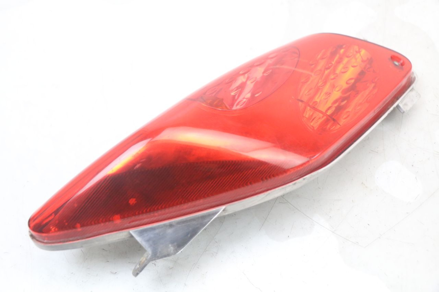 photo de FARO TRASERO DERECHO YAMAHA XMAX X-MAX 125 (2006 - 2009) - Otra perspectiva