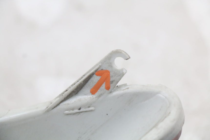 photo de FARO TRASERO DERECHO YAMAHA XMAX X-MAX 125 (2006 - 2009) - Marcados y referencias originales