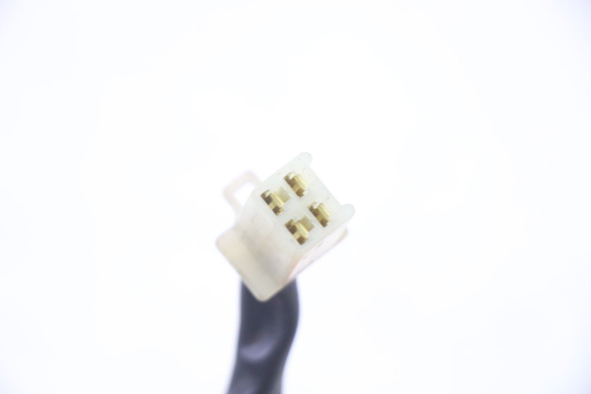 photo de FARO TRASERO DERECHO YAMAHA X-MAX XMAX 125 (2010 - 2013) - Detalles de los puntos de fijación