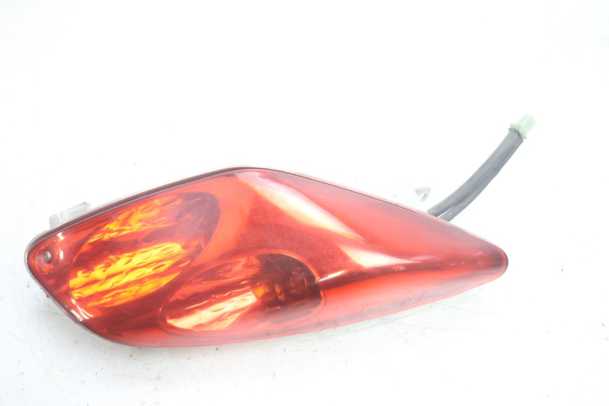 photo de FARO TRASERO DERECHO YAMAHA XMAX X-MAX 125 (2006 - 2009) - Vista principal