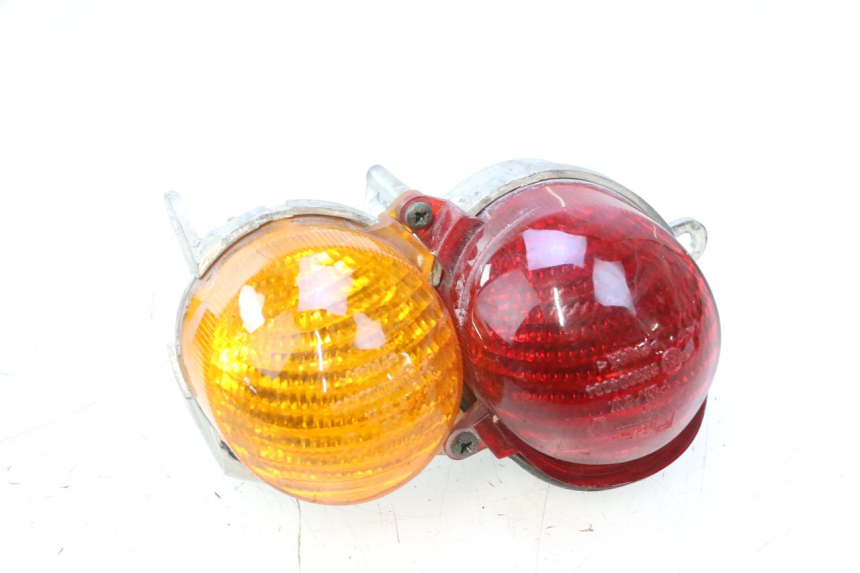 photo de LUZ TRASERA DERECHA YAMAHA YP MAJESTY 125 (1998 - 2001) - Zoom estado de uso