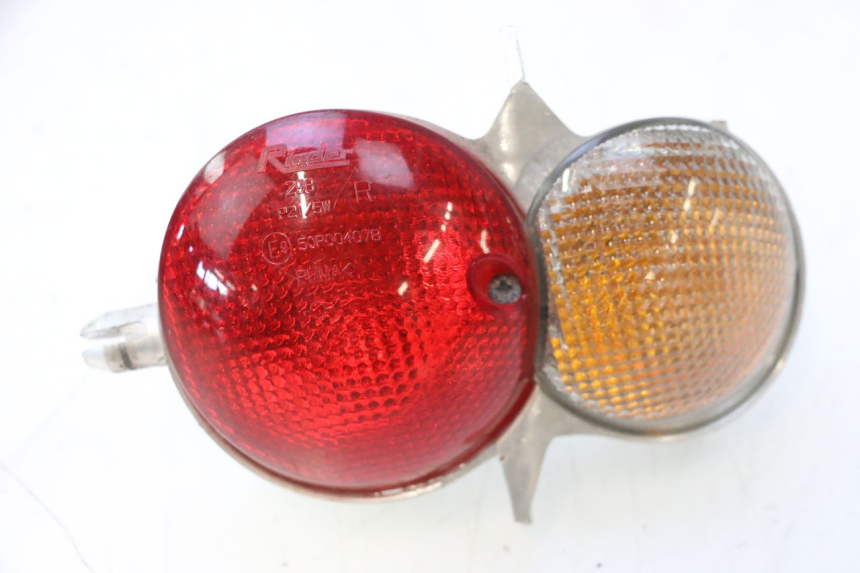 photo de LUZ TRASERA DERECHA YAMAHA YP MAJESTY 125 (2007 - 2010) - Vista principal