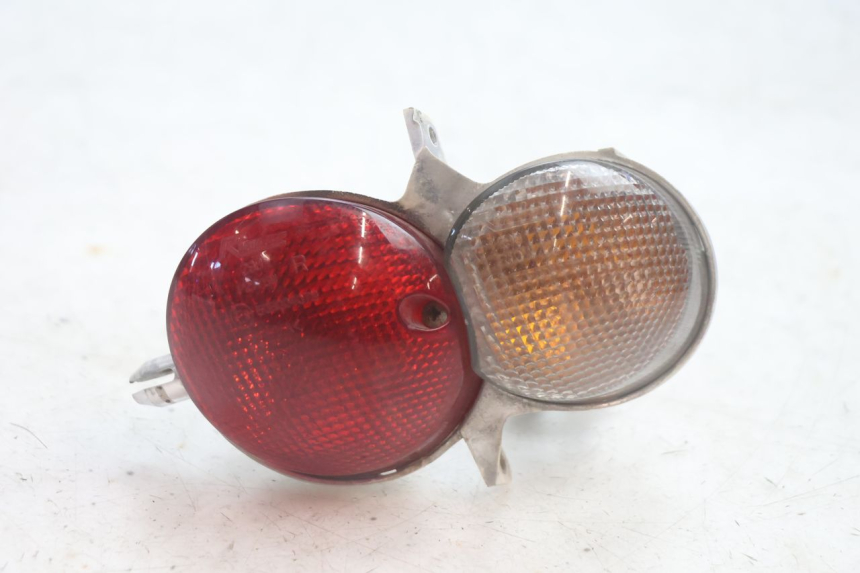 photo de LUZ TRASERA DERECHA YAMAHA YP MAJESTY 125 (2002 - 2006) - Detalle de la pieza