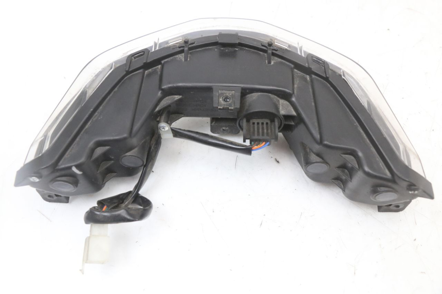 photo de LUZ TRASERA LONGJIA EASY MAX 125 (2020 - 2024) - Primer plano técnico