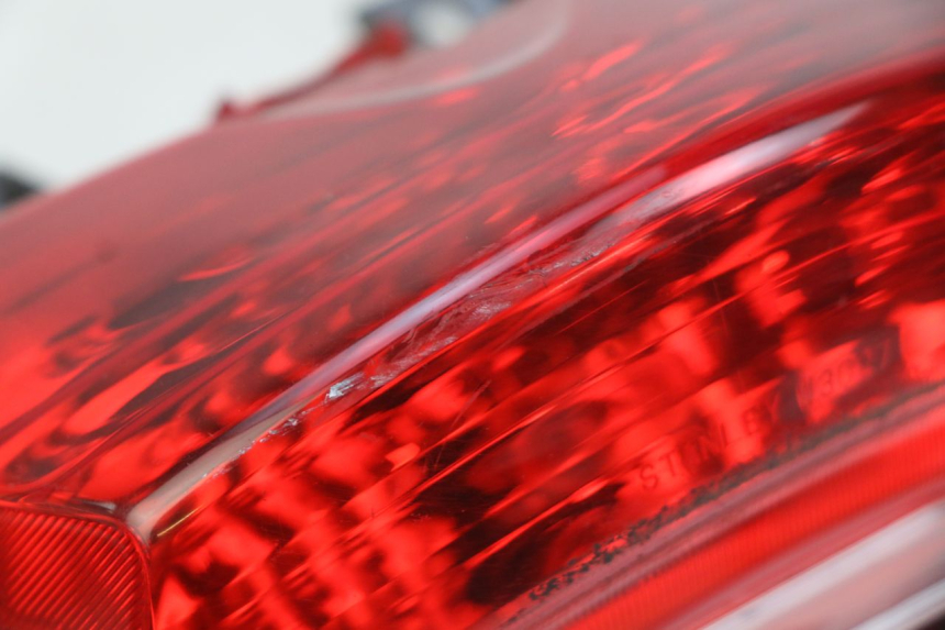 photo de LUZ TRASERA YAMAHA D'ELIGHT DELIGHT 125 (2017 - 2020) - Otra perspectiva