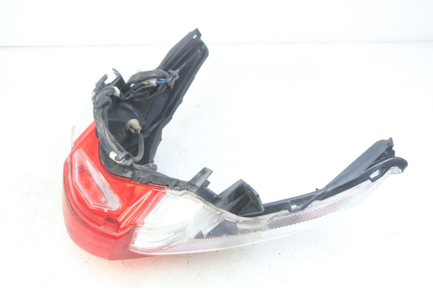 photo de LUZ TRASERA YAMAHA D'ELIGHT DELIGHT 125 (2017 - 2020) - Primer plano técnico