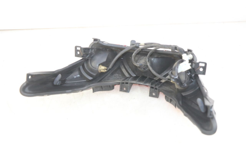 photo de LUZ TRASERA YAMAHA D'ELIGHT DELIGHT 125 (2017 - 2020) - Estado de la superficie y material