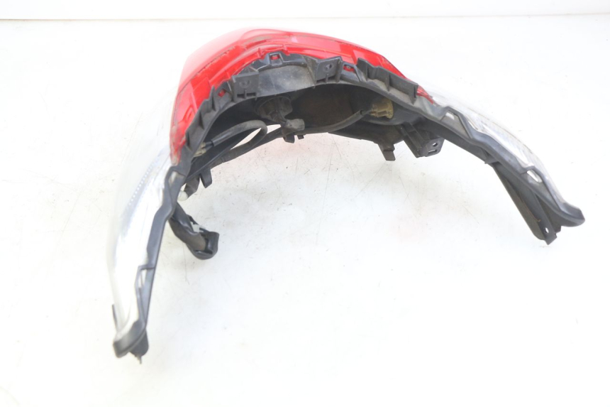photo de LUZ TRASERA YAMAHA D'ELIGHT DELIGHT 125 (2017 - 2020) - Recambio usado revisado