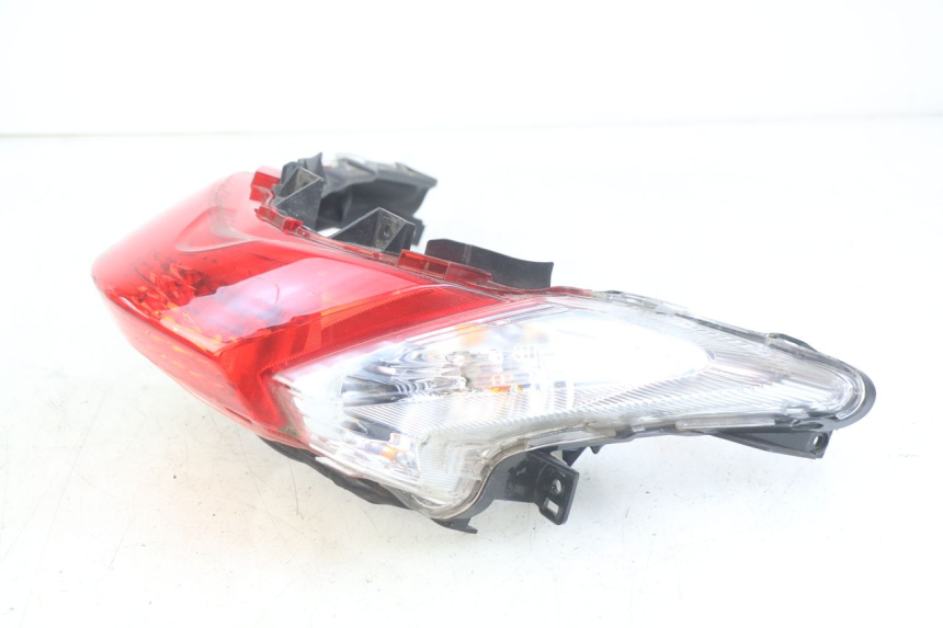 photo de LUZ TRASERA YAMAHA D'ELIGHT DELIGHT 125 (2017 - 2020) - Marcados y referencias originales