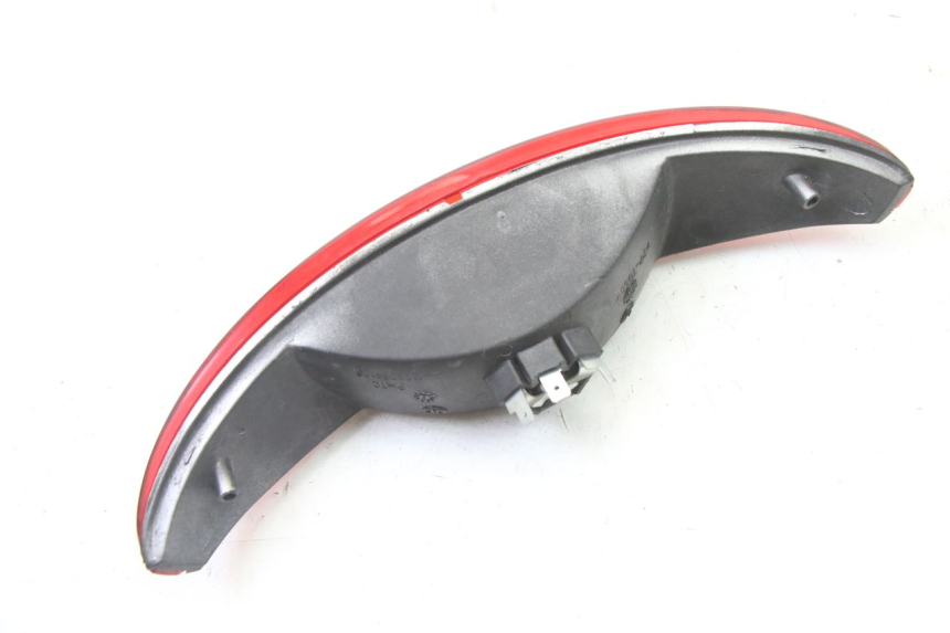 photo de LUZ TRASERA PEUGEOT ELYSEO 125 (1999 - 2004) - Otra perspectiva