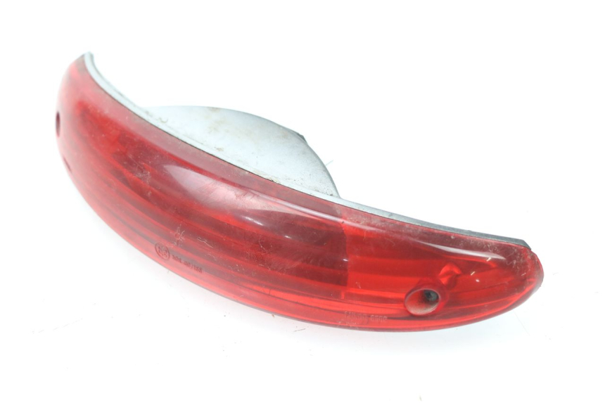 photo de LUZ TRASERA PEUGEOT ELYSEO 50 (1998 - 2001) - Primer plano técnico