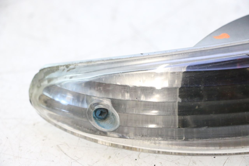 photo de LUZ TRASERA PEUGEOT ELYSTAR 50 (2002 - 2014) - Estado de la superficie y material