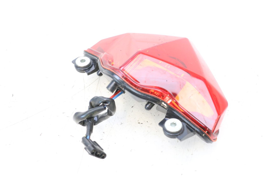 photo de LUZ TRASERA KAWASAKI ER-6 ER6 F ABS 650 (2012 - 2016) - Detalles de los puntos de fijación