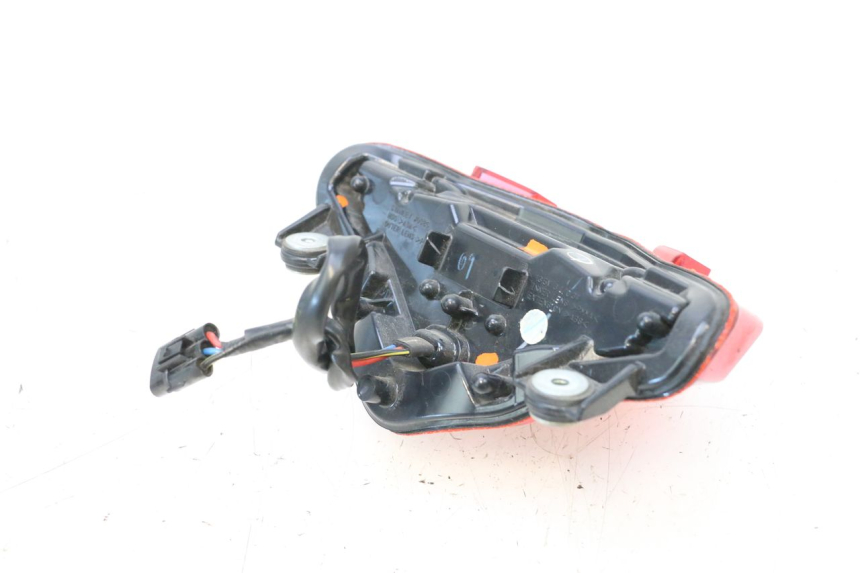 photo de LUZ TRASERA KAWASAKI ER-6 ER6 F ABS 650 (2012 - 2016) - Estado de la superficie y material