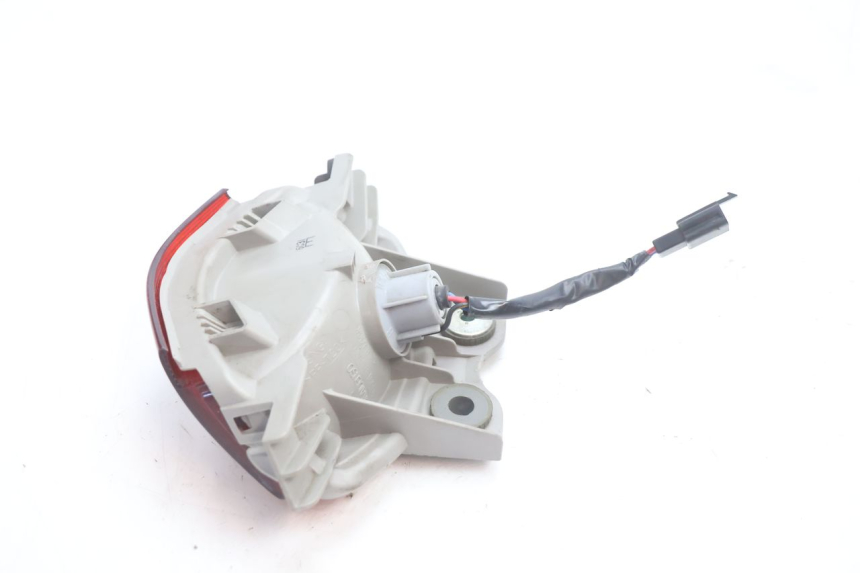 photo de LUZ TRASERA KAWASAKI ER-6 ER6 N 650 (2005 - 2009) - Detalles de los puntos de fijación