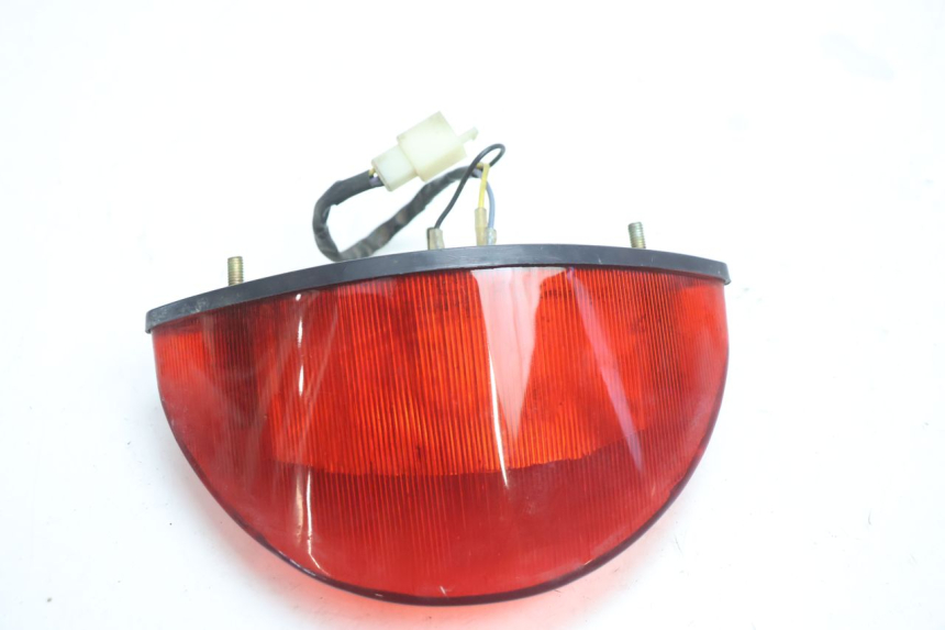 photo de LUZ TRASERA KEEWAY F-ACT NAKED 50 (2009 - 2014) - Zoom estado de uso