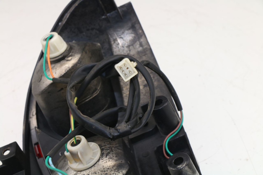 photo de LUZ TRASERA FALCONBIKE F-125 125 (2007 - 2012) - Primer plano técnico