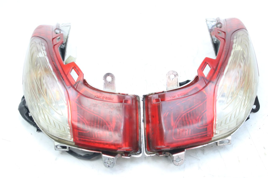photo de LUZ TRASERA HONDA FES S-WING SWING ABS 125 (2007 - 2015) - Vista principal