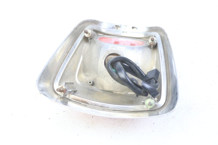 photo de LUZ TRASERA SYM FIDDLE 2 50 (2008 - 2013) - Zoom estado de uso