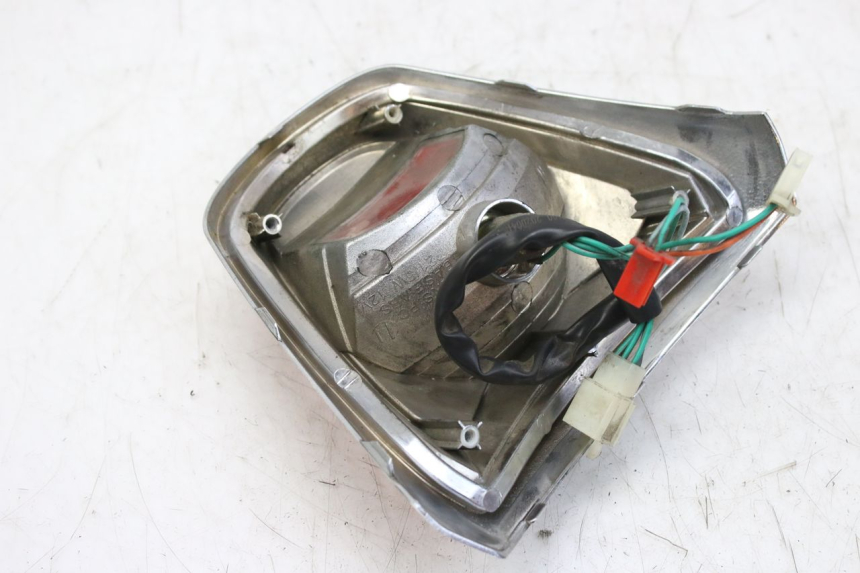 photo de LUZ TRASERA SYM FIDDLE 3 III 125 (2014 - 2020) - Zoom estado de uso