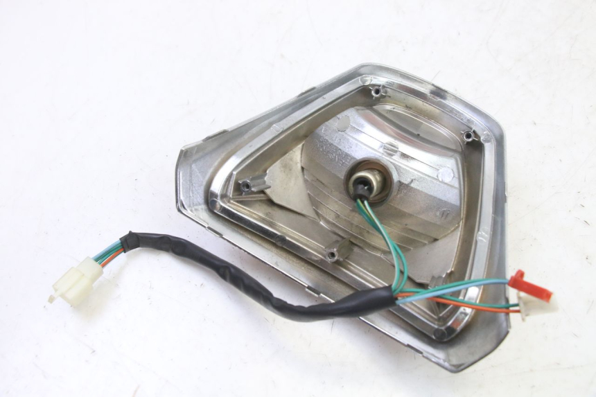 photo de LUZ TRASERA SYM FIDDLE 3 III 50 (2014 - 2020) - Primer plano técnico