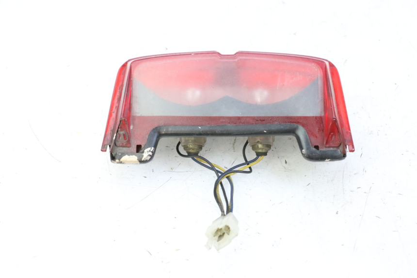 photo de LUZ TRASERA YAMAHA FJ 36Y 1100 (1984 - 1985) - Características distintivas