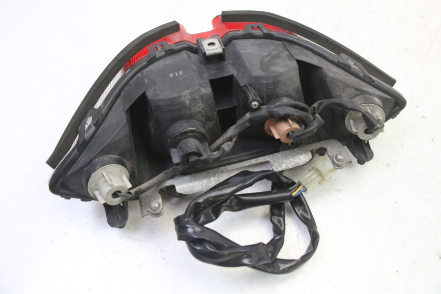 photo de LUZ TRASERA YAMAHA FJR ABS 1300 (2006 - 2012) - Estado de la superficie y material