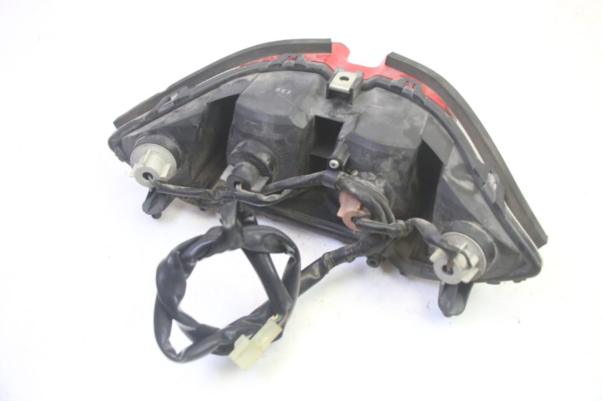 photo de LUZ TRASERA YAMAHA FJR ABS 1300 (2006 - 2012) - Estado de la superficie y material